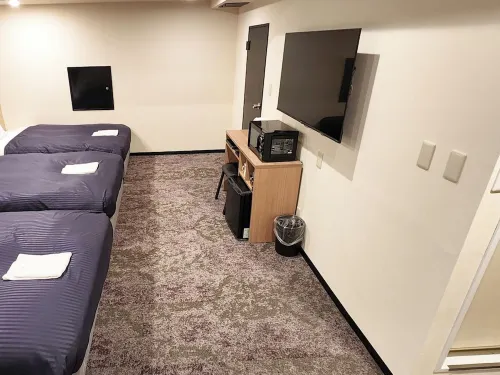 HOTEL LiVEMAX BUDGET Yokohama Tsurumi Zimmer Photos