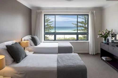 Oaks Gold Coast Calypso Plaza Suites Photos