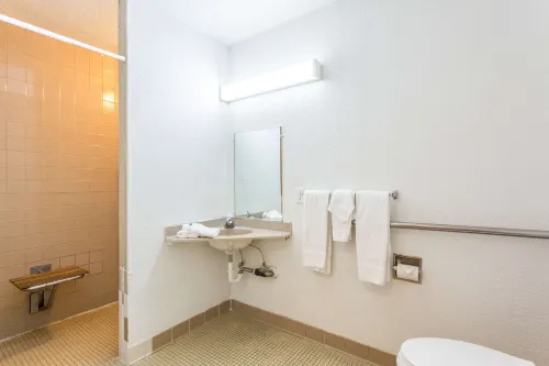 Motel 6 Albuquerque, NM - Northeast Photos