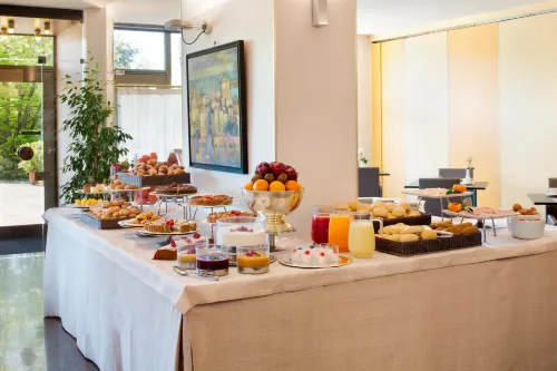 Starhotels Cristallo Palace Dining Photos