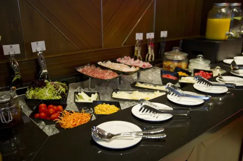 Hugo's Boutique Hotel - Adults Only Restauration Photos