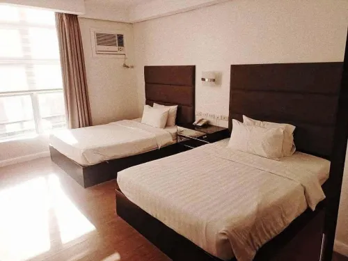 Queen Margarette Hotel - Downtown Photos