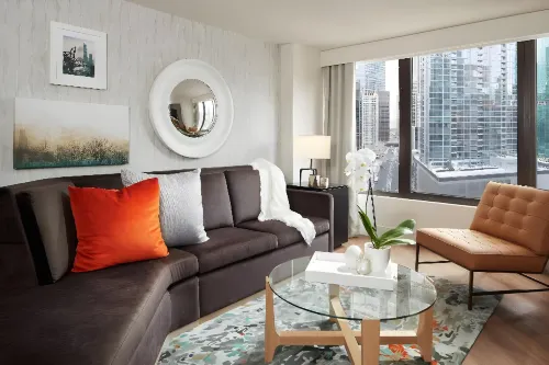DoubleTree by Hilton Chicago Magnificent Mile Photos