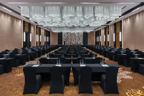 Sheraton Beijing Lize Hotel Business Photos