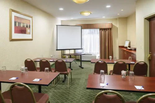 Holiday Inn Express & Suites Chester-Monroe-Goshen Dành cho công việc Photos