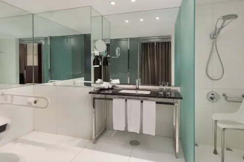 Sheraton Lisboa Hotel & Spa Rooms Photos