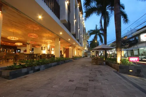Grand La Walon Hotel Near Hotel Photos