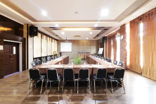 Grand Kanaya Hotel مرافق الأعمال Photos