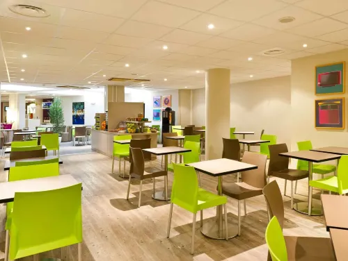 ibis Styles Nice Vieux Port Restauration Photos