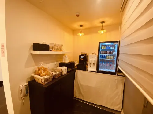 The Leeds Hotel Restauration Photos