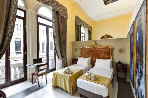 Hotel Art Resort Galleria Umberto Da non perdere Photos