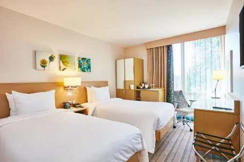 Hilton Garden Inn Birmingham Brindleyplace Photos