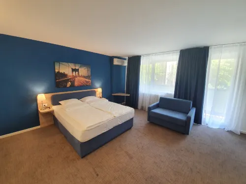 Premium Crown Suites Camere Photos