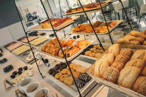 Hotel Avenida Dining Photos