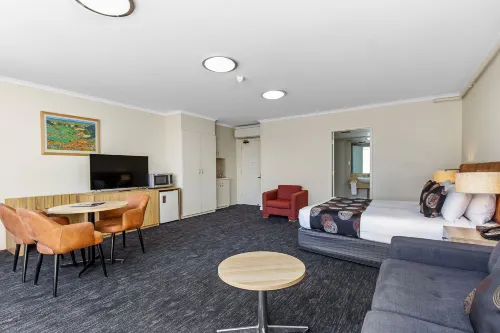 Comfort Hotel Adelaide Meridien Photos