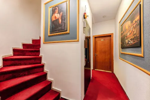 La Pazza Suites Public Areas Photos