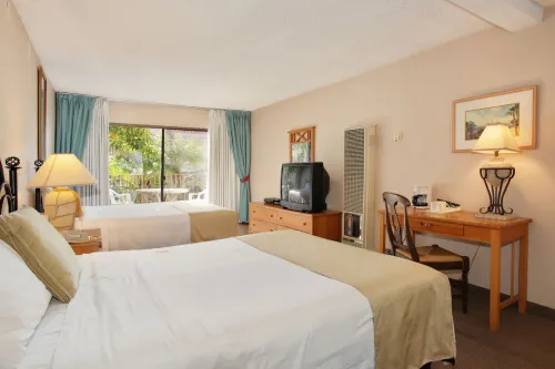 Oceanside Marina Suites - A Waterfront Hotel Номера Photos