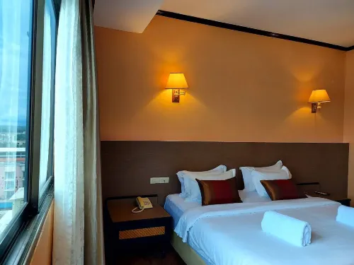 M Hotel Danok Kamar Photos