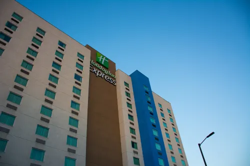 Holiday Inn Express Saltillo Zona Aeropuerto Esterni Photos