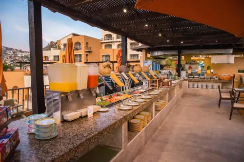 Hotel Tesoro Los Cabos Dining Photos
