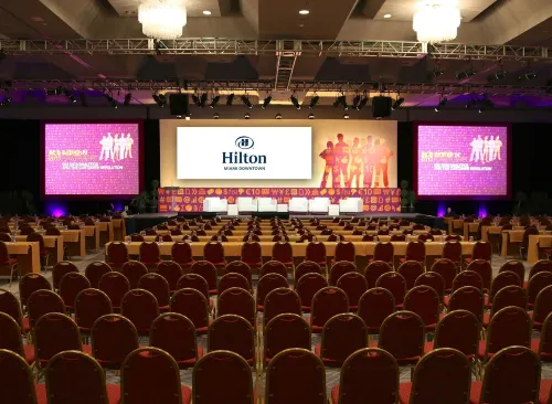 Hilton Miami Downtown Business Photos