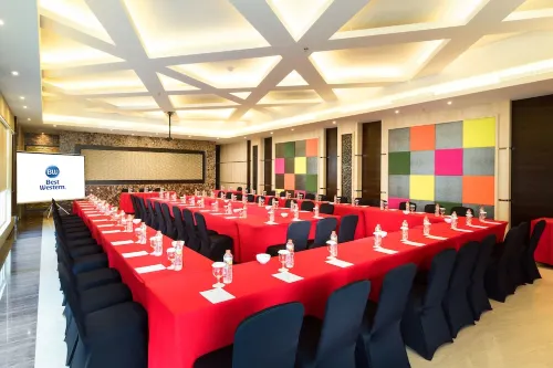 Best World Kindai Hotel Бизнес-удобства Photos