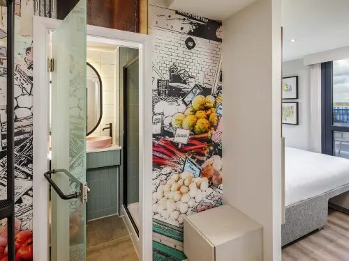 Spark by Hilton London Romford Photos
