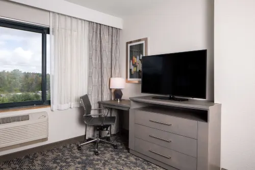 Embassy Suites by Hilton Portland Maine Rooms Photos