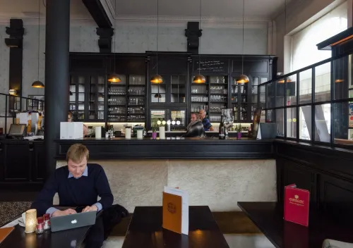 Hotel Industrie Dining Photos