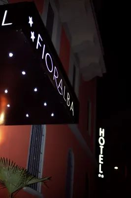 Hotel Fioralba Milano Esterni Photos