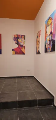 Arc House Pop Art Area Publik Photos