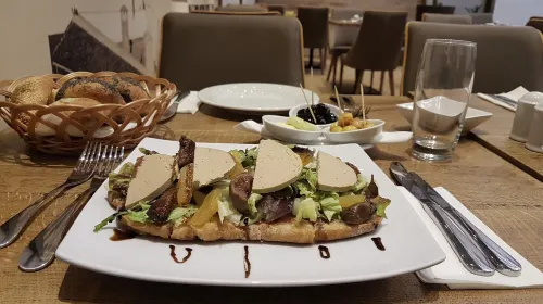 Melliber Appart Hotel Dining Photos