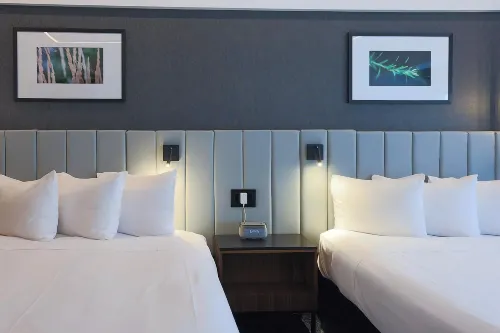 Hotel Bonaventure Montreal Photos