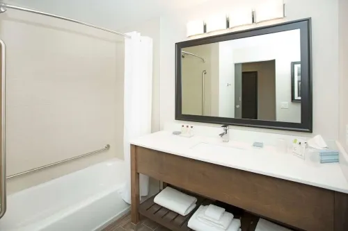 Wingate by Wyndham Calgary Airport Zimmer Photos
