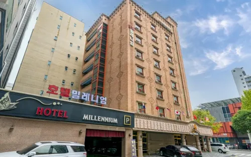 Hotel Millennium Exterior Photos