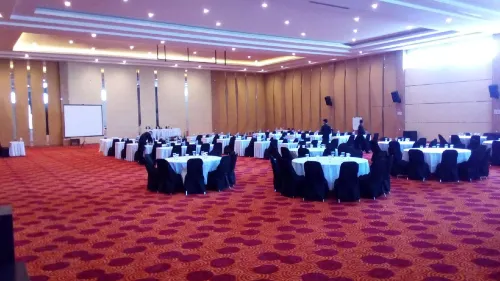 Novena Hotel Fasilitas Bisnis Photos