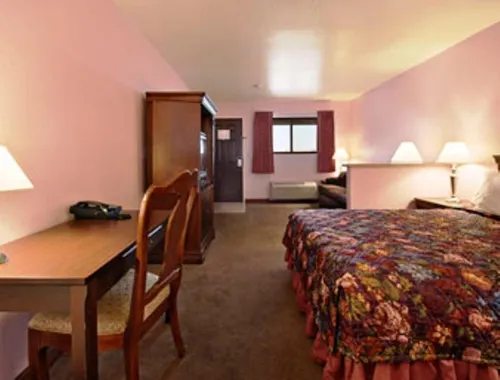 Travelodge by Wyndham Lemoore Near Naval Air Station Photos