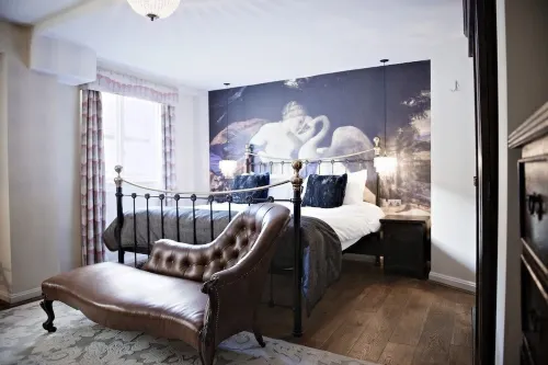 The White Swan Hotel Photos