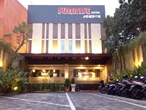 Sunrise Hotel Jogja Extérieur Photos