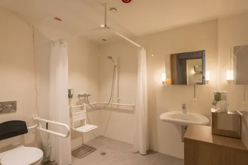 Hampton by Hilton Freiburg Huoneet Photos