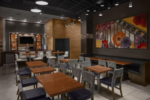 Cambria Hotel New York - Chelsea Restauration Photos