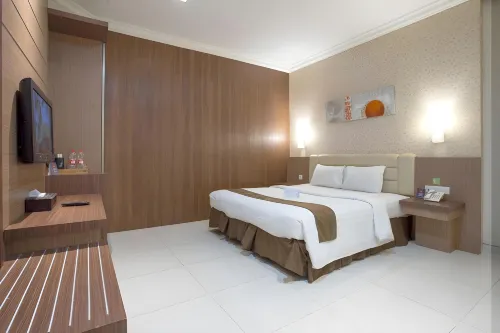 Life Emerald Hotel Surabaya Номера Photos