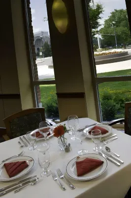 The Blackwell Inn and Pfahl Conference Center Restauration Photos