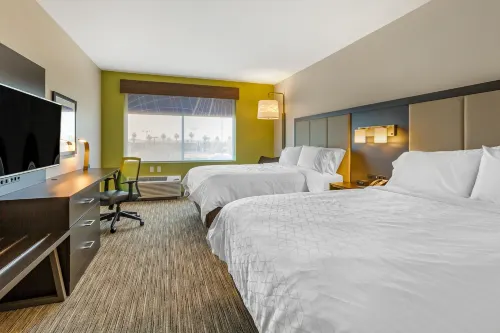 Holiday Inn Express & Suites Phoenix Dwtn - State Capitol Rooms Photos