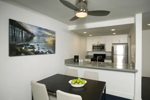 Oceanside Marina Suites - A Waterfront Hotel Номера Photos