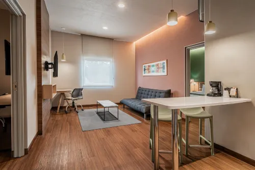 City Express Suites by Marriott Querétaro Chambres Photos