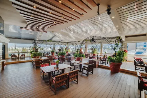 The Arkin Colony Hotel Restauration Photos