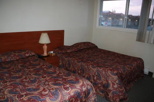Grand Motel Saint-Hubert Photos