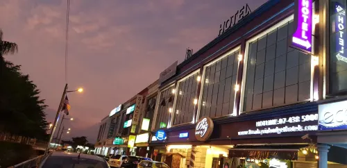 Biz Hotel Unggulan Photos