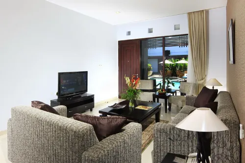 The Radiant Hotel Kamar Photos